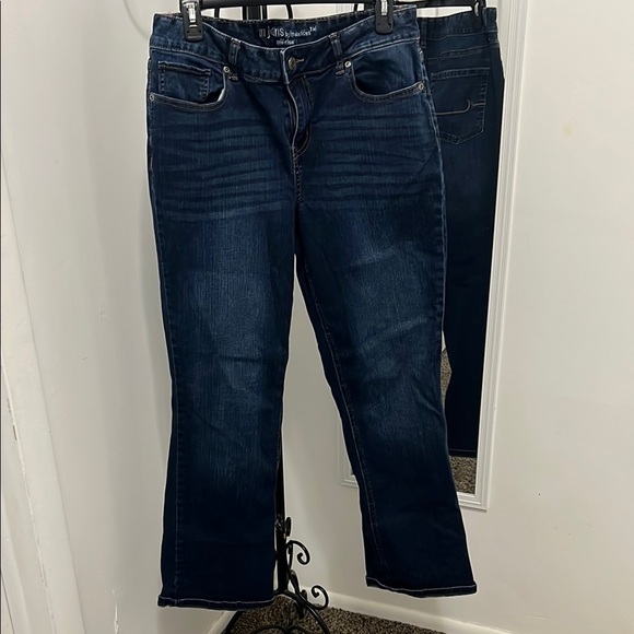 Maurices Blue Boot Cut Jeans with Classic Denim Style - Picture 3 of 10